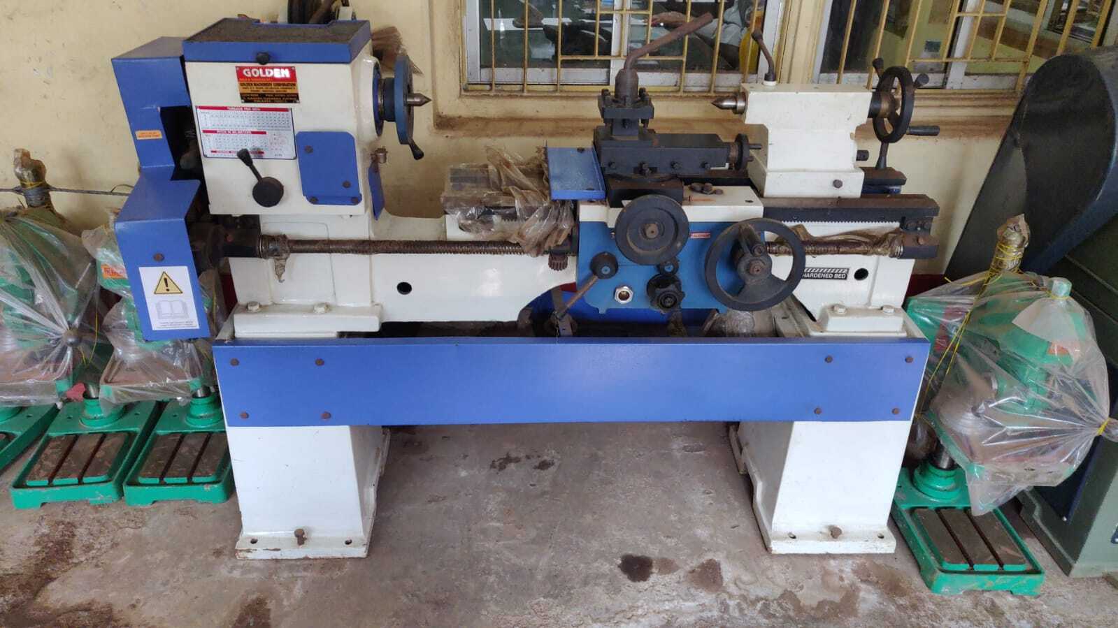 Semi Automatic 1 C Bench Lathe Machine