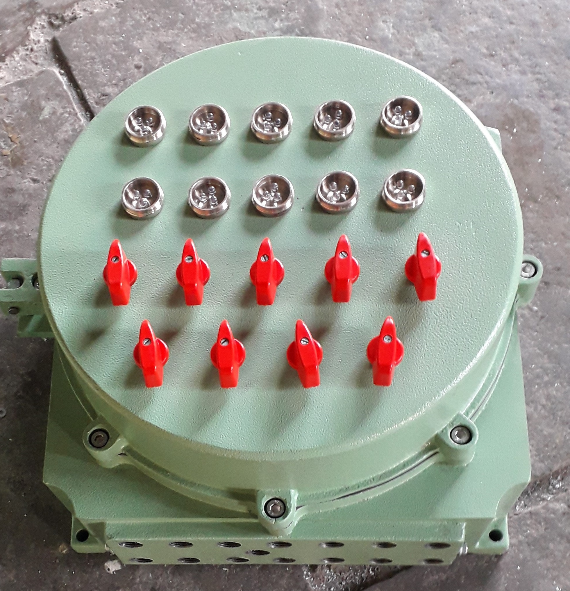 Flameproof Lighting Distribution Box 10 Way 12 Way 14 Way