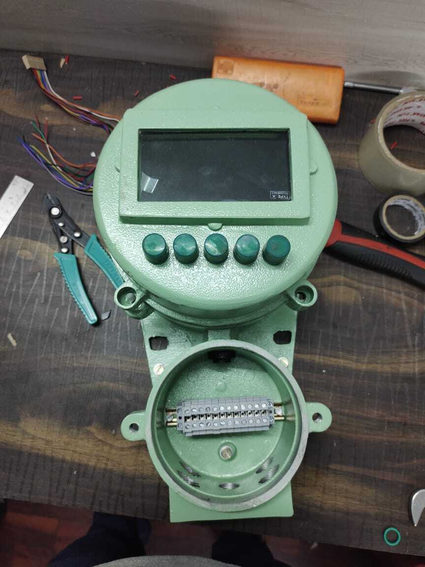 Flameproof Temperature Controller 48 X 96 Mm Glass Window - Cover Material: Extruded Aluminum