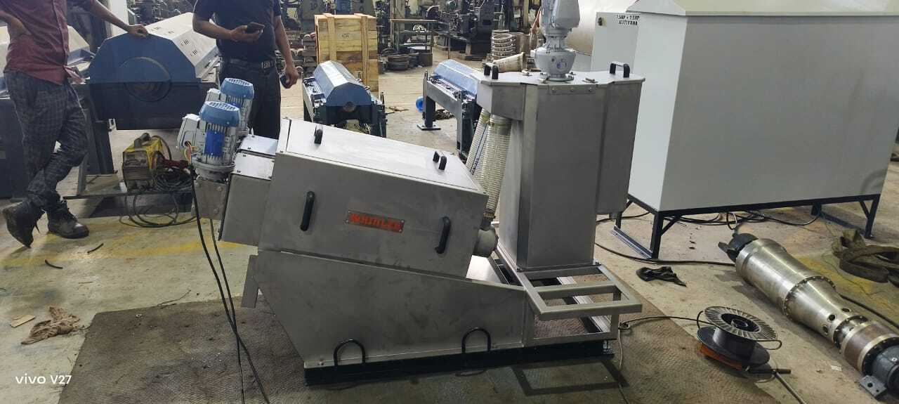 Whirler Wsp-132 - Stainless Steel, 0.25 Hp , Two-stage Self-cleaning Screw Press For Efficient Sludge Dewatering