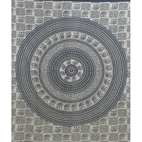 Tapestry Bed Sheets - Color: Black And White
