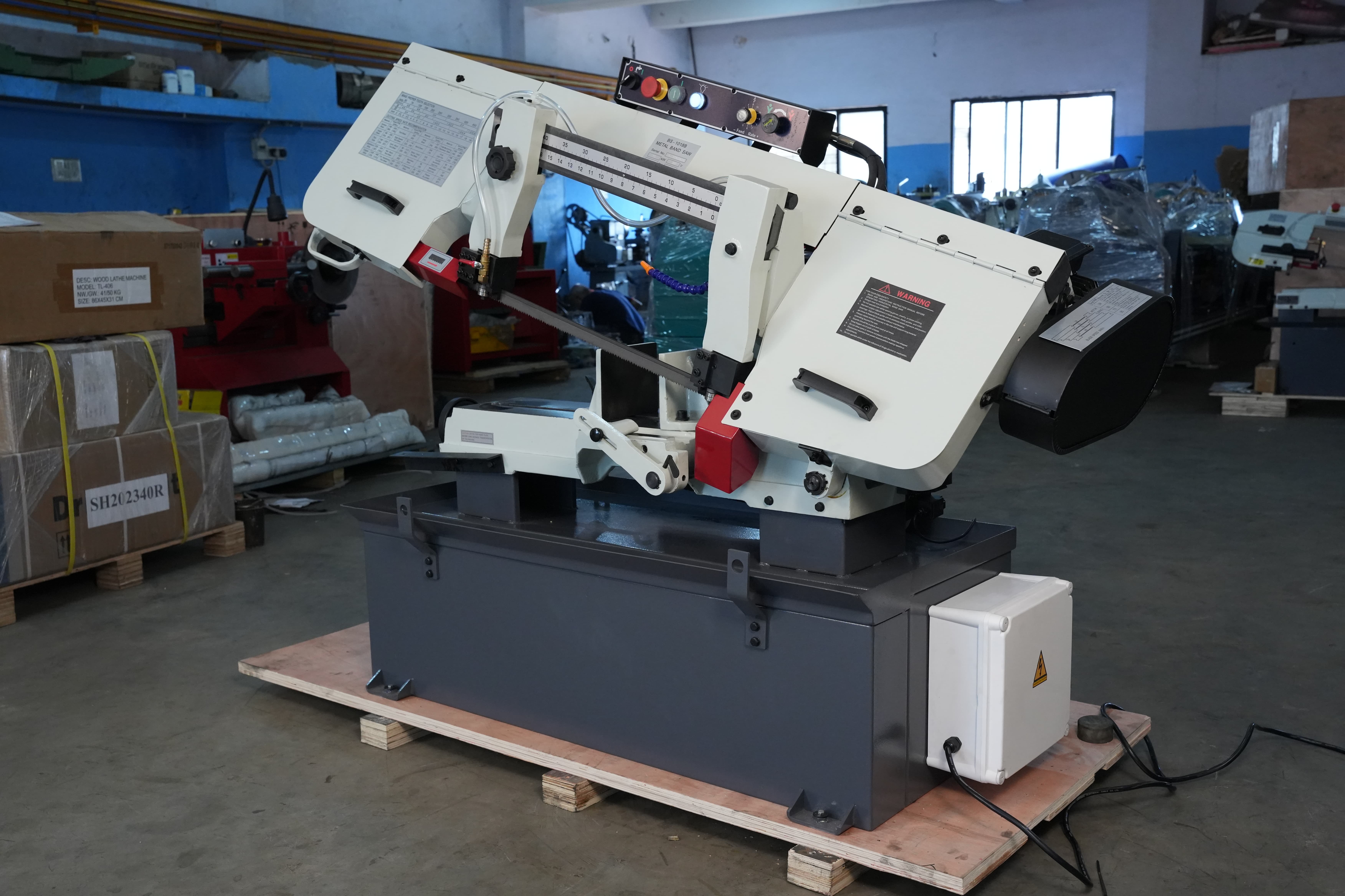 Multicolored Bs-1018b Angular Cutting Bandsaw Machine
