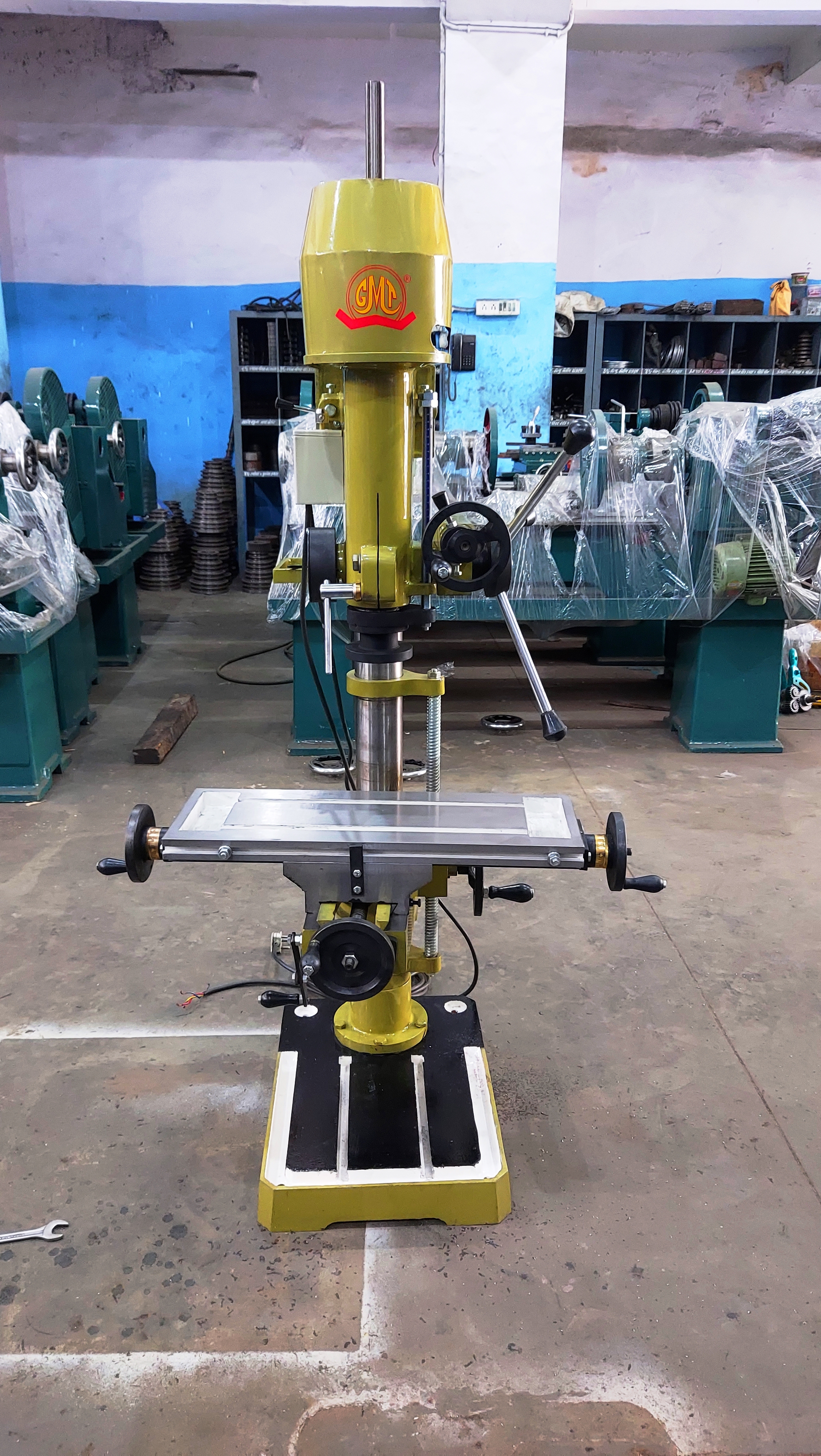 Automatic Gmt Make Drilling Cum Milling Machine