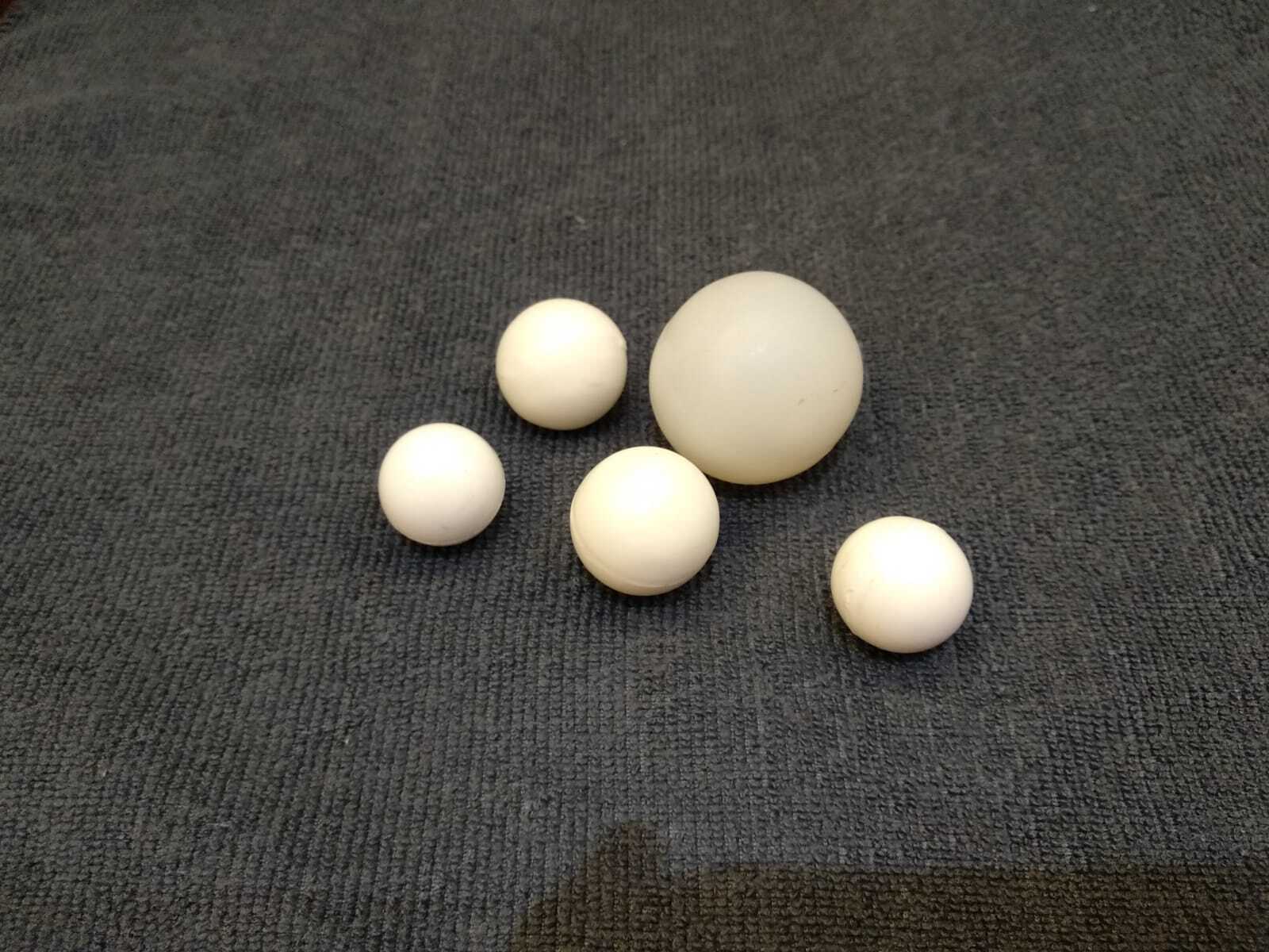Ptfe Ball - Color: White / Black