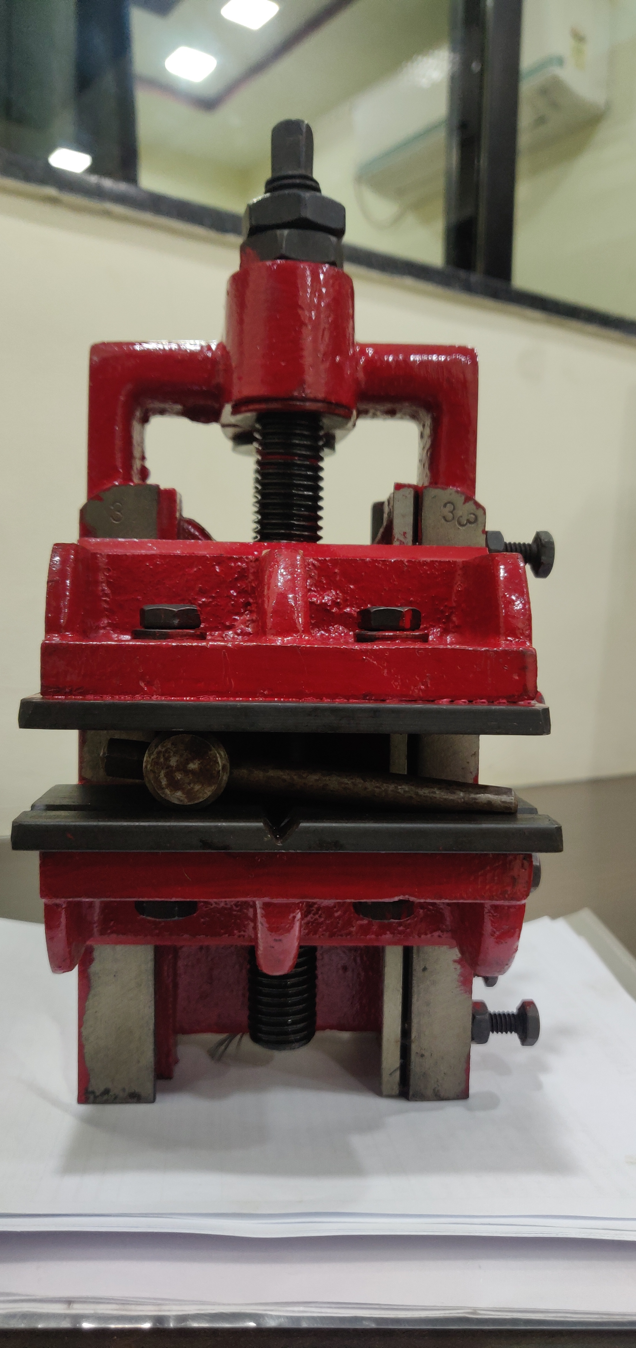 Multi-colored Tool Post Vice