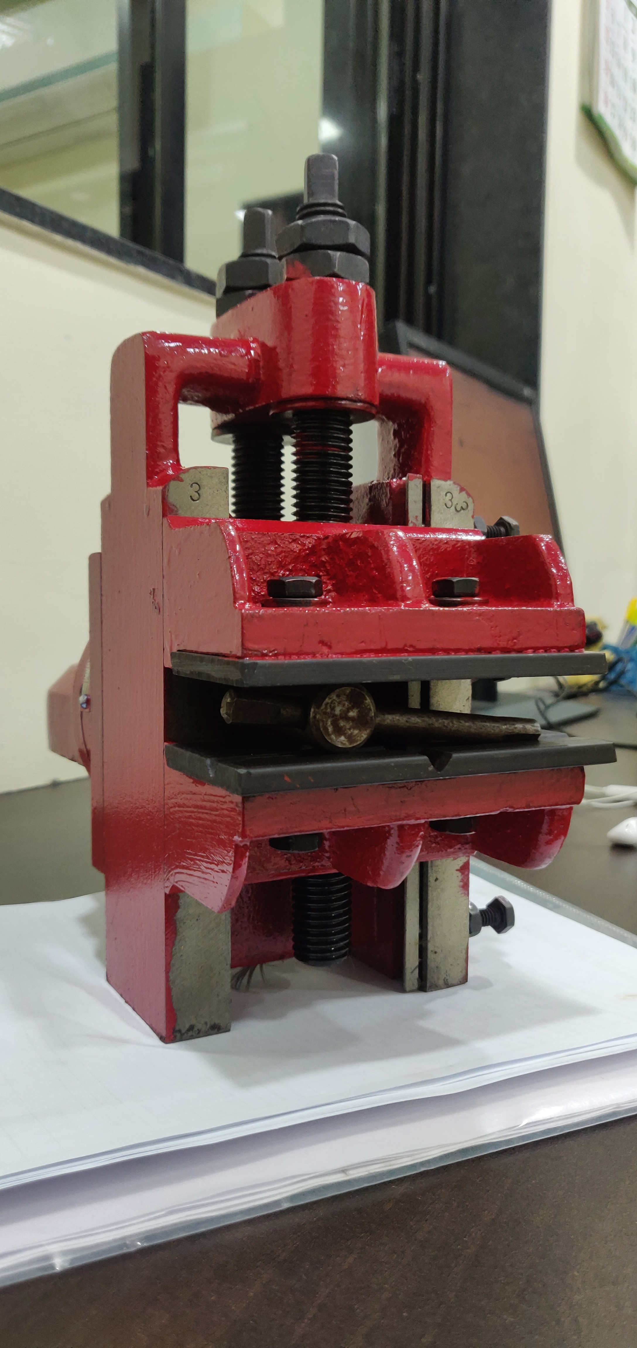 Multi-colored Tool Post Vice