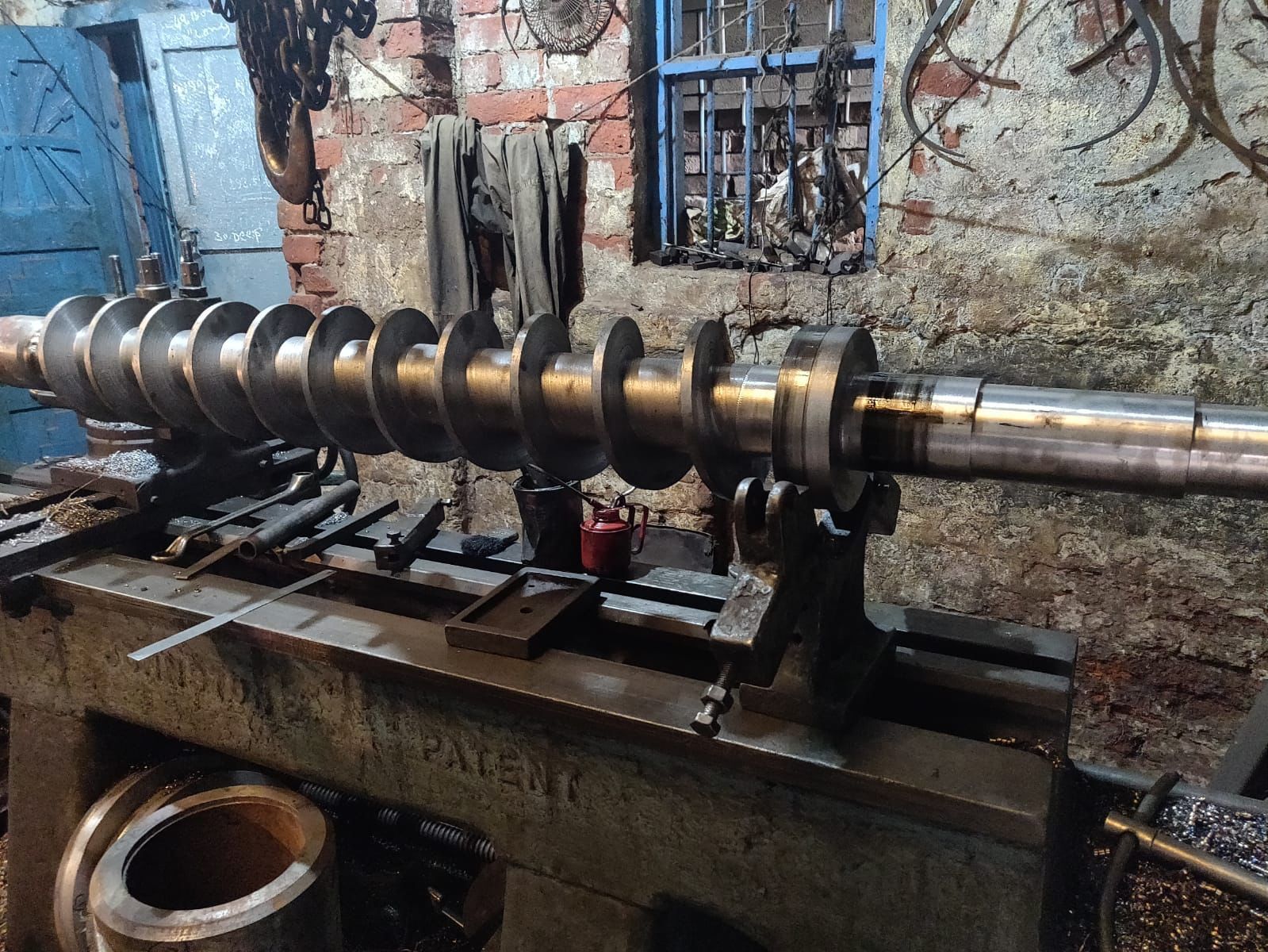 Screw Conveyor - Color: Sliver