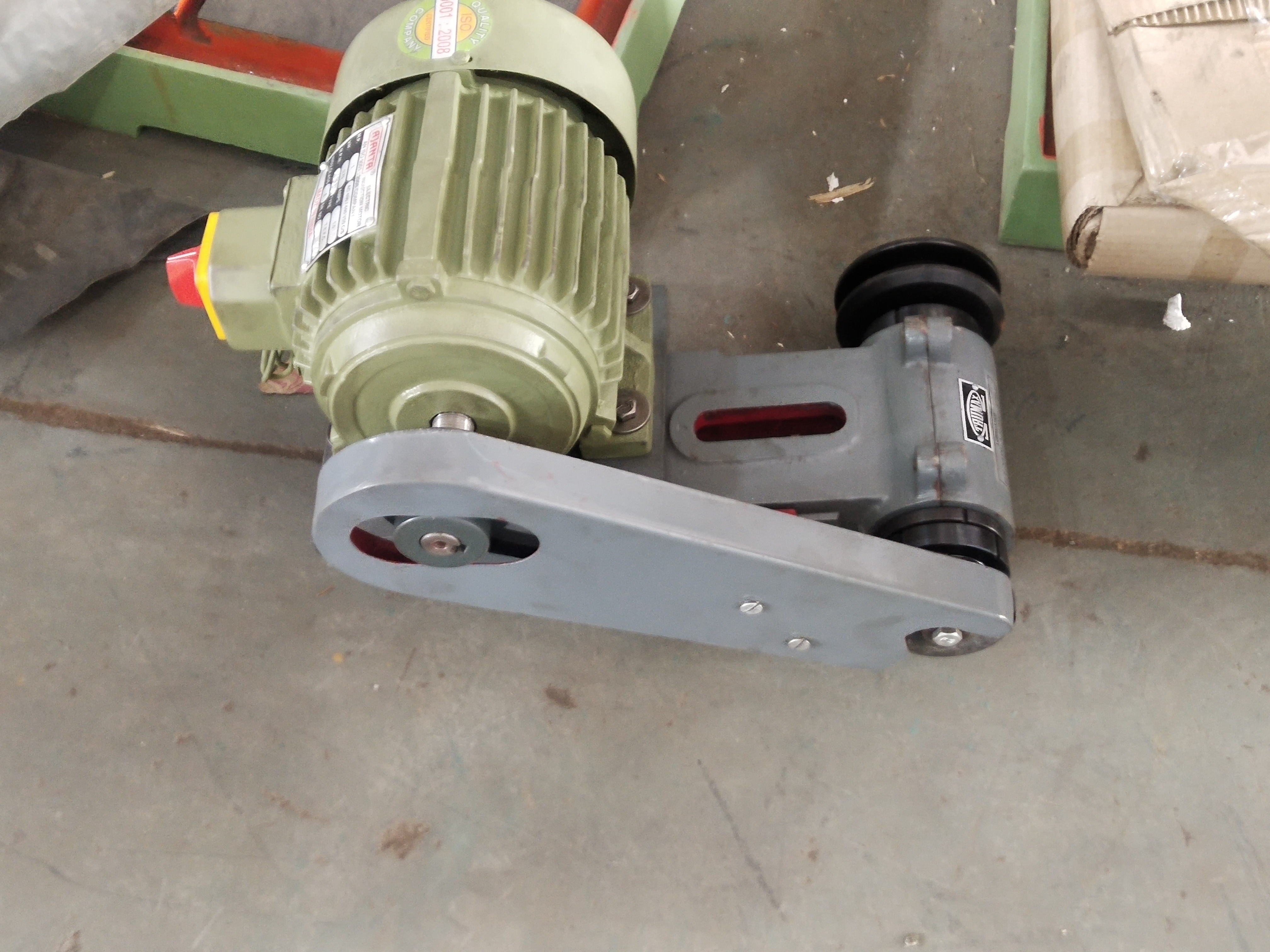 Simple Control Tool Post Grinder