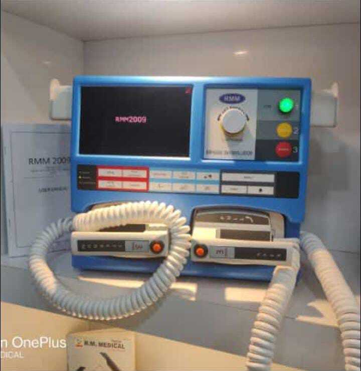 Biphasic Defibrillator - Color: Blue