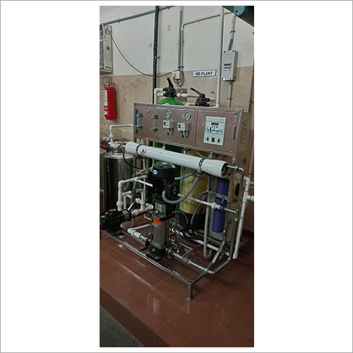 सेमी ऑटोमैटिक रिवर्स ऑस्मोसिस प्लांट