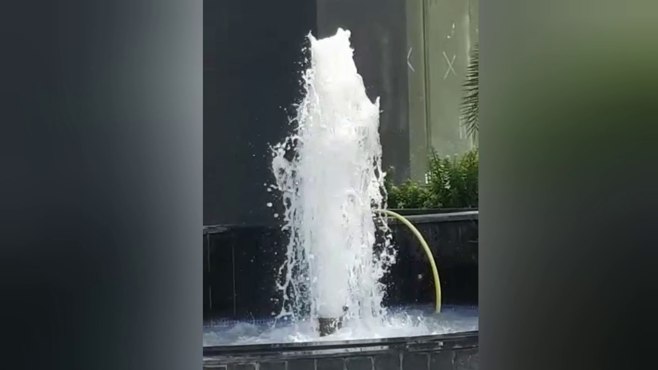 Geyser Jet Water Fountains - Power Source: Electric
