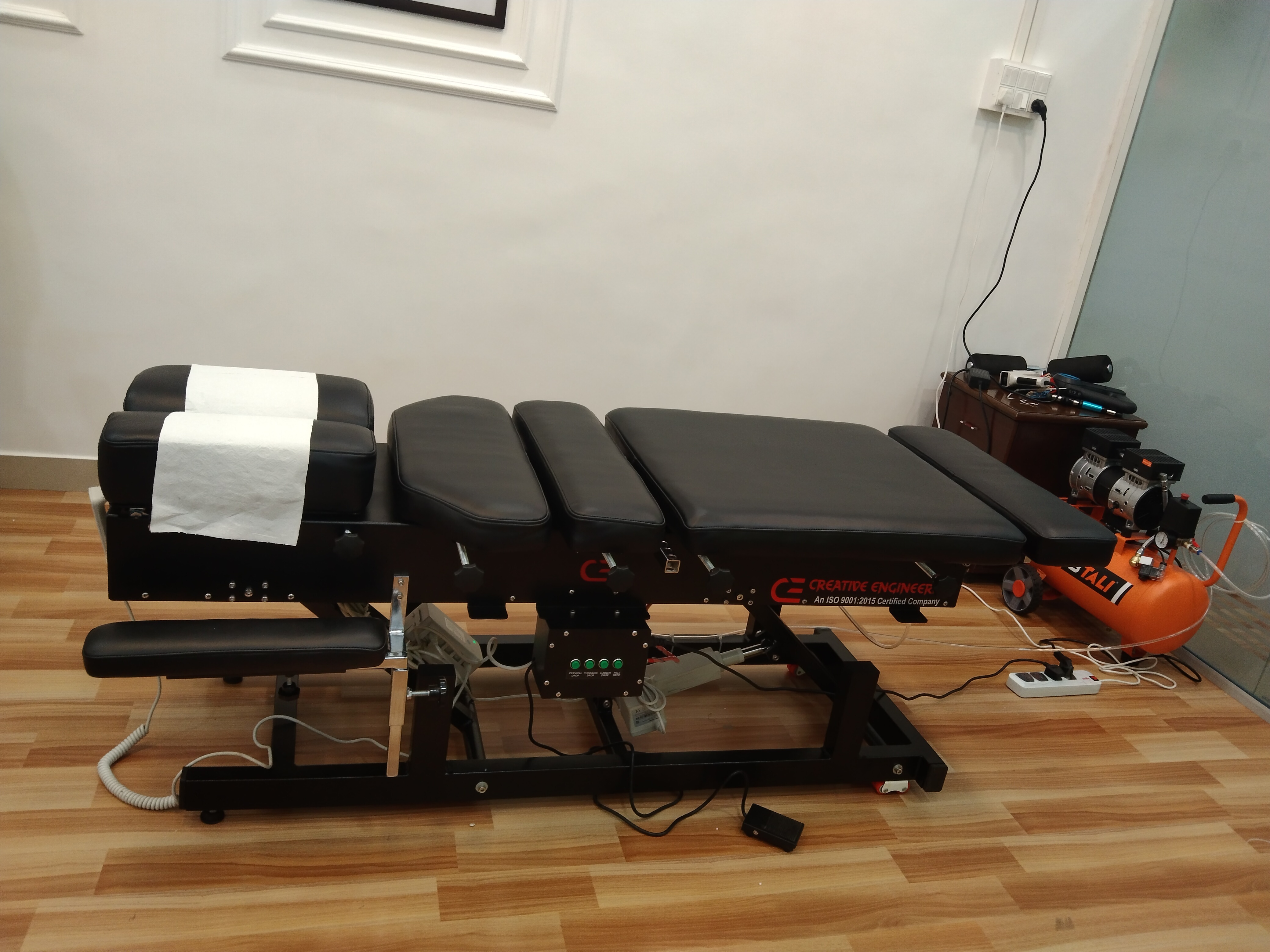 Automatic Chiropractic Drop Table Dimension (L*w*h): 70*25*22 Inch (In)