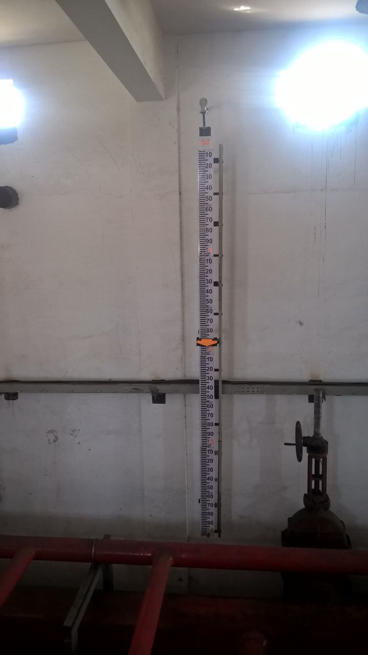 Float & Board Level Indicator - Ss304/pp Material, 40 Meter Measuring Range, White Powder Coated Gauge Board | Accurate, Reliable For Industrial Use In Chemical Processing, Marine Engineering, And More