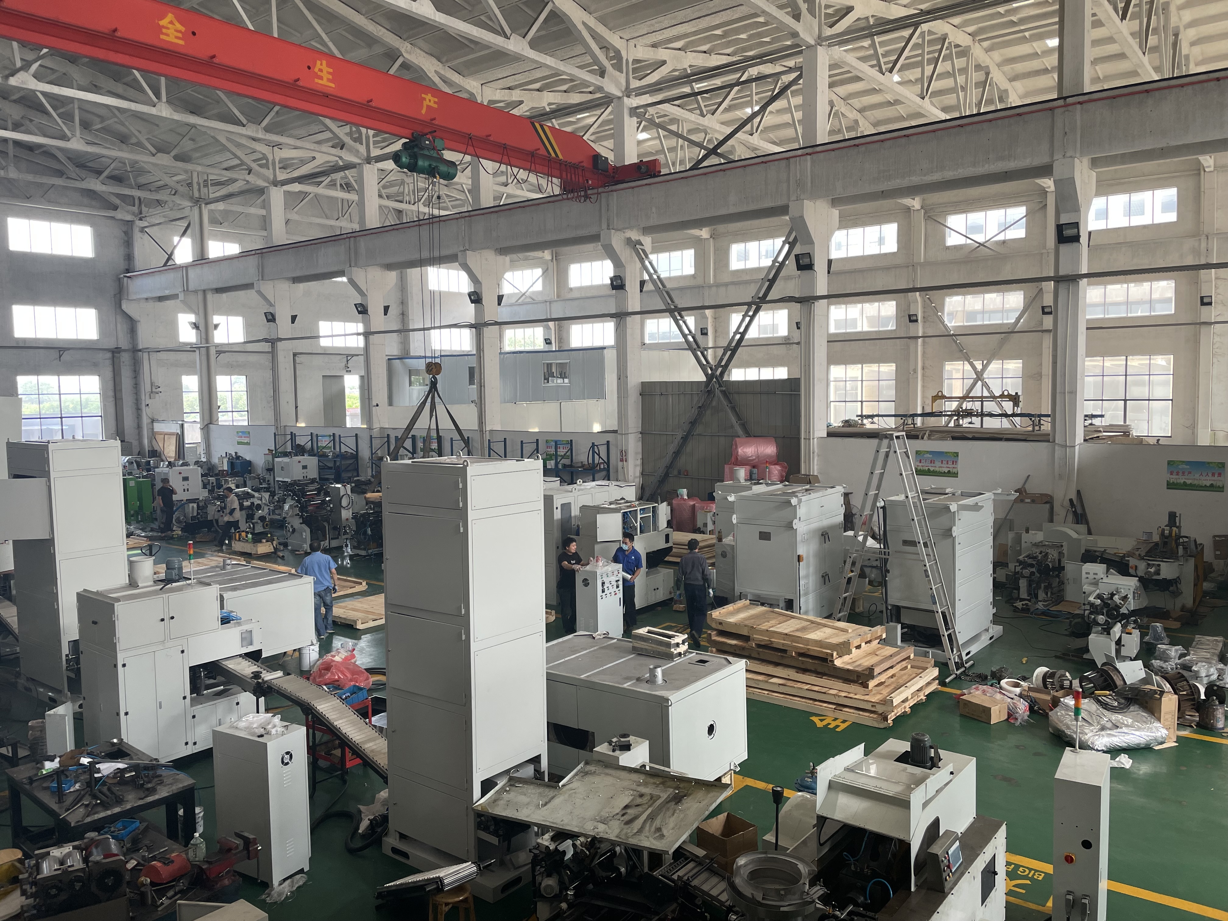 Screw Cutting Machine For Aluminum Glue Tubes Making Machine