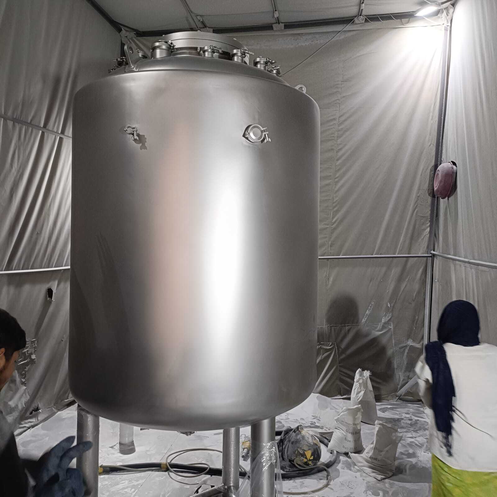Glass Bead Blasting Services - 7 X 7 Meter Chamber, Polished Finish With 3m Stainless Steel Cleaner Spray
