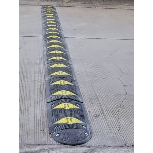 Road Speed Breaker - Color: Black & Yellow