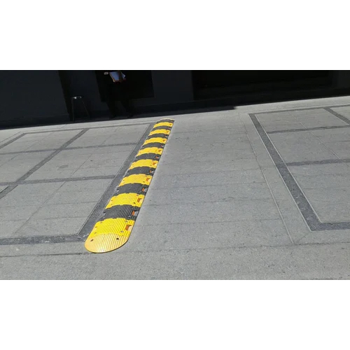काला और पीला S3pl प्लास्टिक स्पीड ब्रेकर