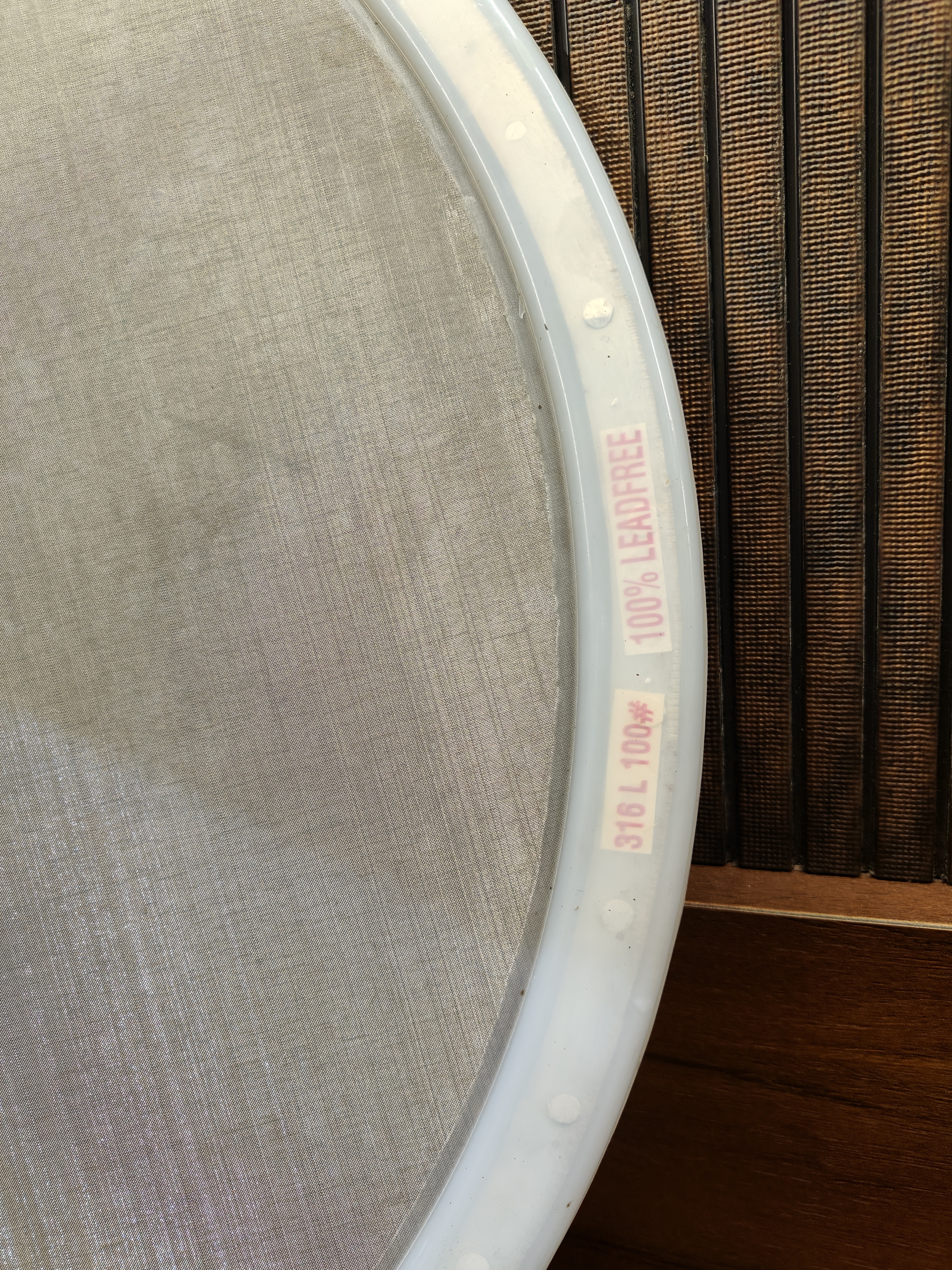 White And Transparent Fbd Sieve