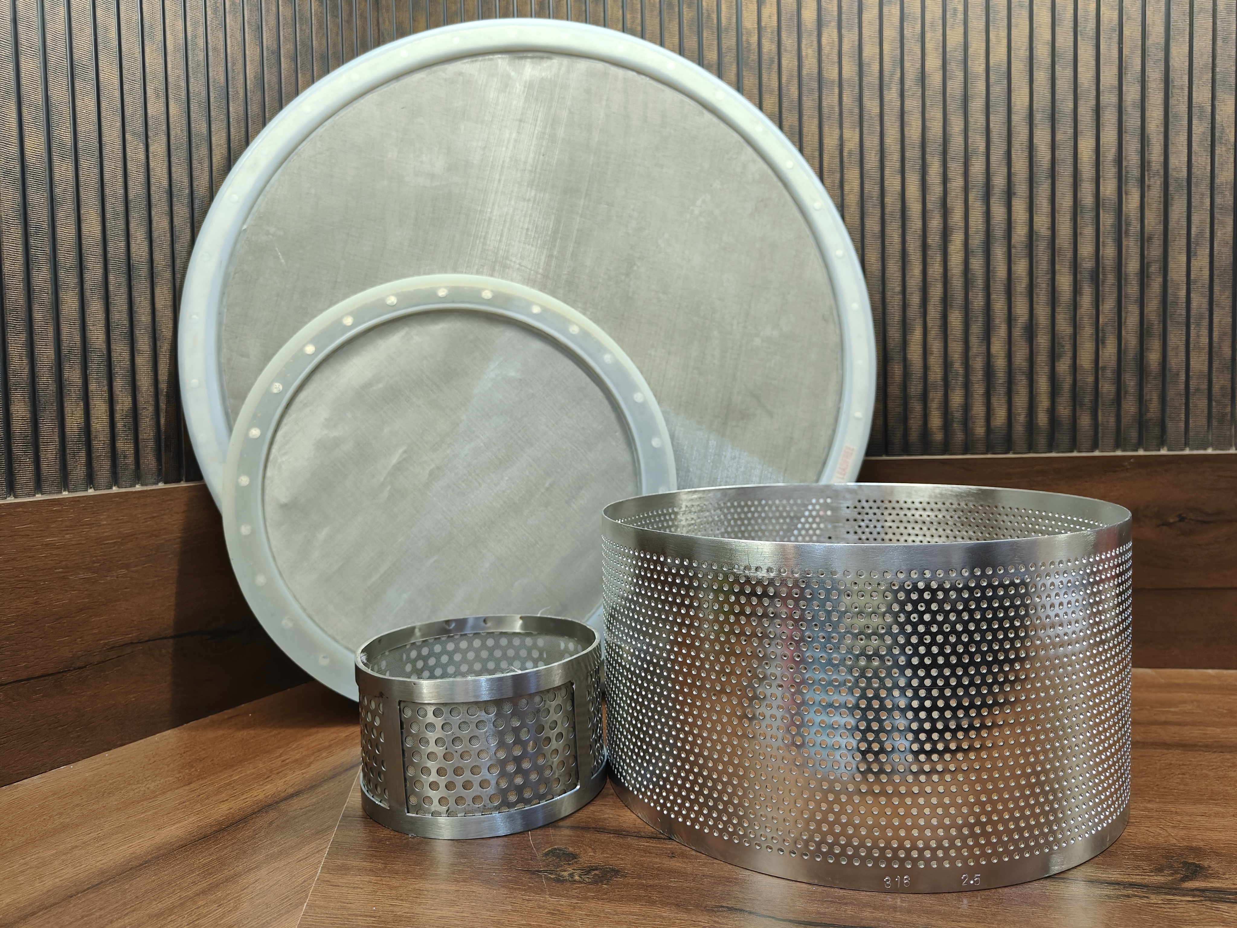 White And Transparent Sifter Sieve