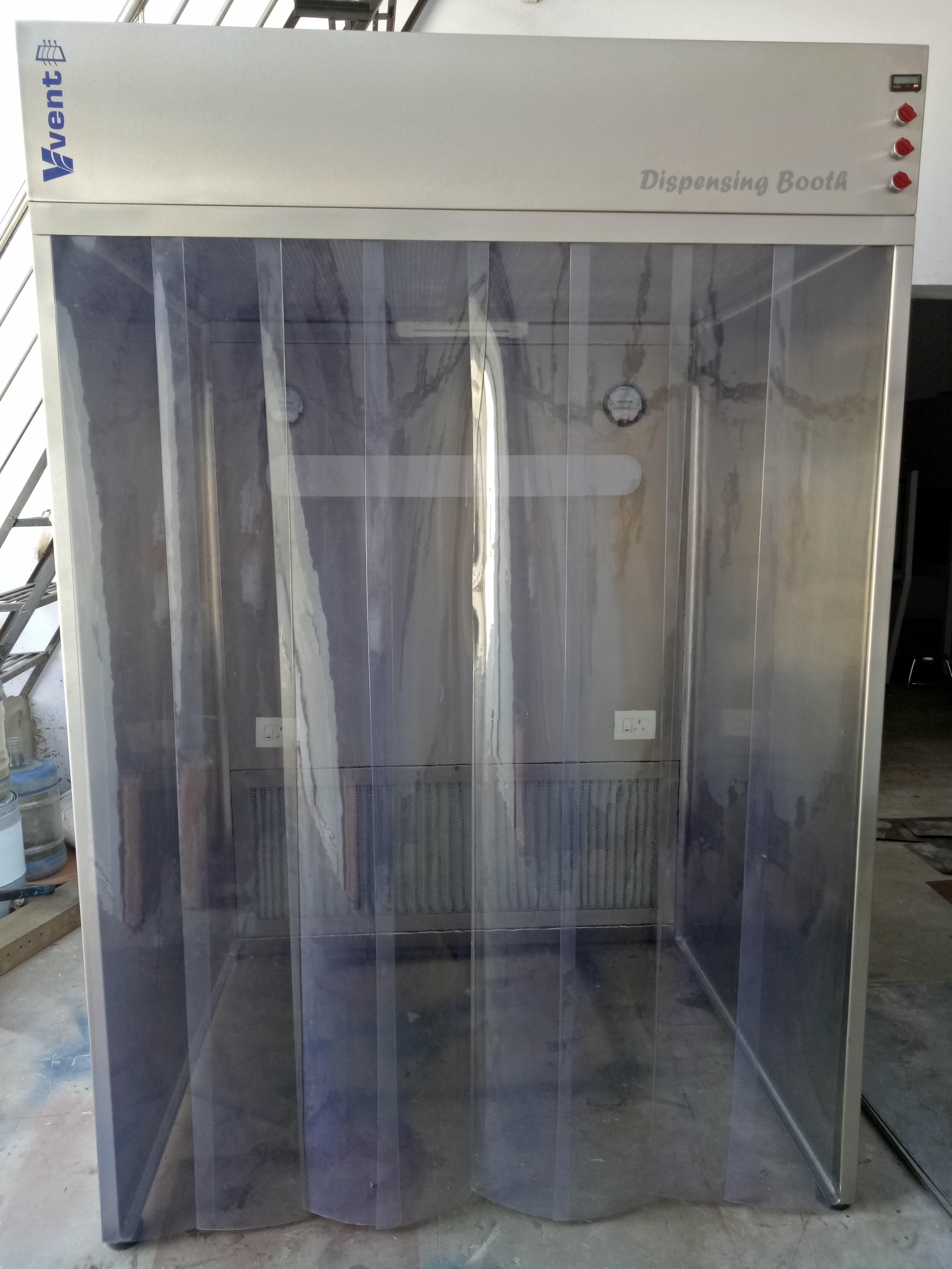 Powder Dispensing Booth - Dimension (L*w*h): 1830 (W) X 1220 (D) X 2000mm (Ht Millimeter (Mm)