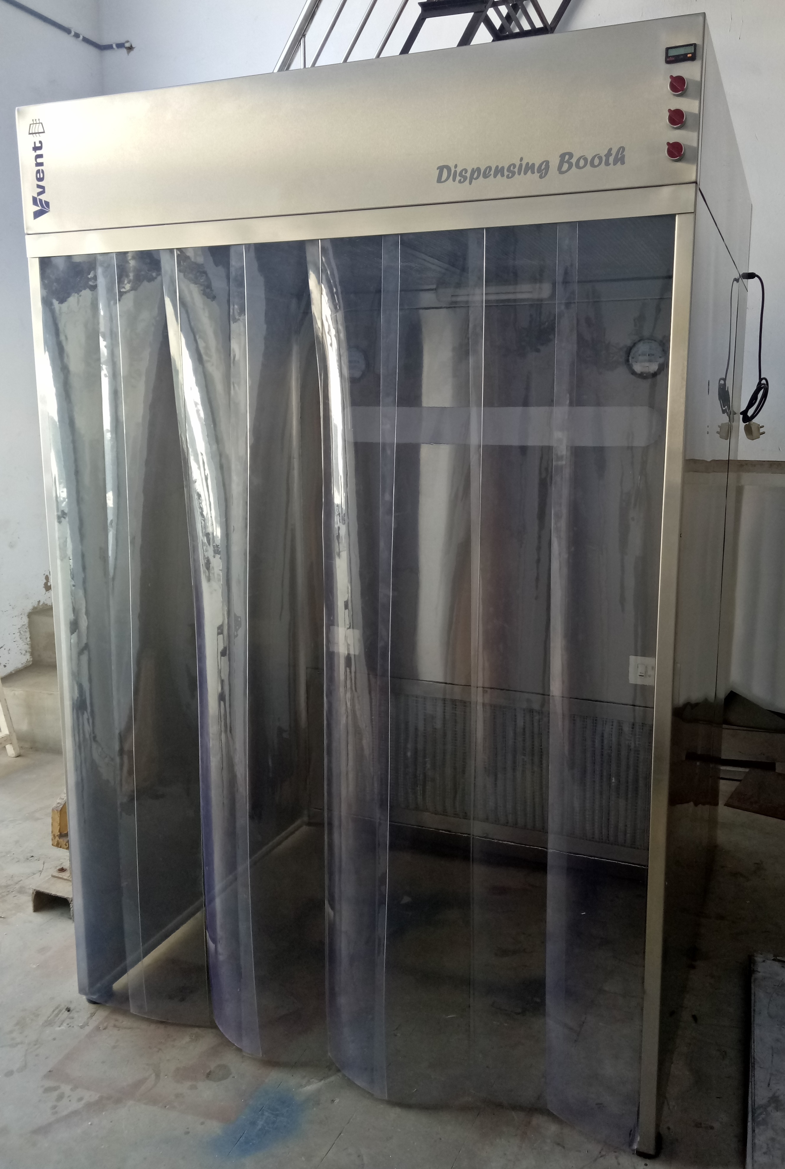 Powder Dispensing Booth - Dimension (L*w*h): 1830 (W) X 1220 (D) X 2000mm (Ht Millimeter (Mm)
