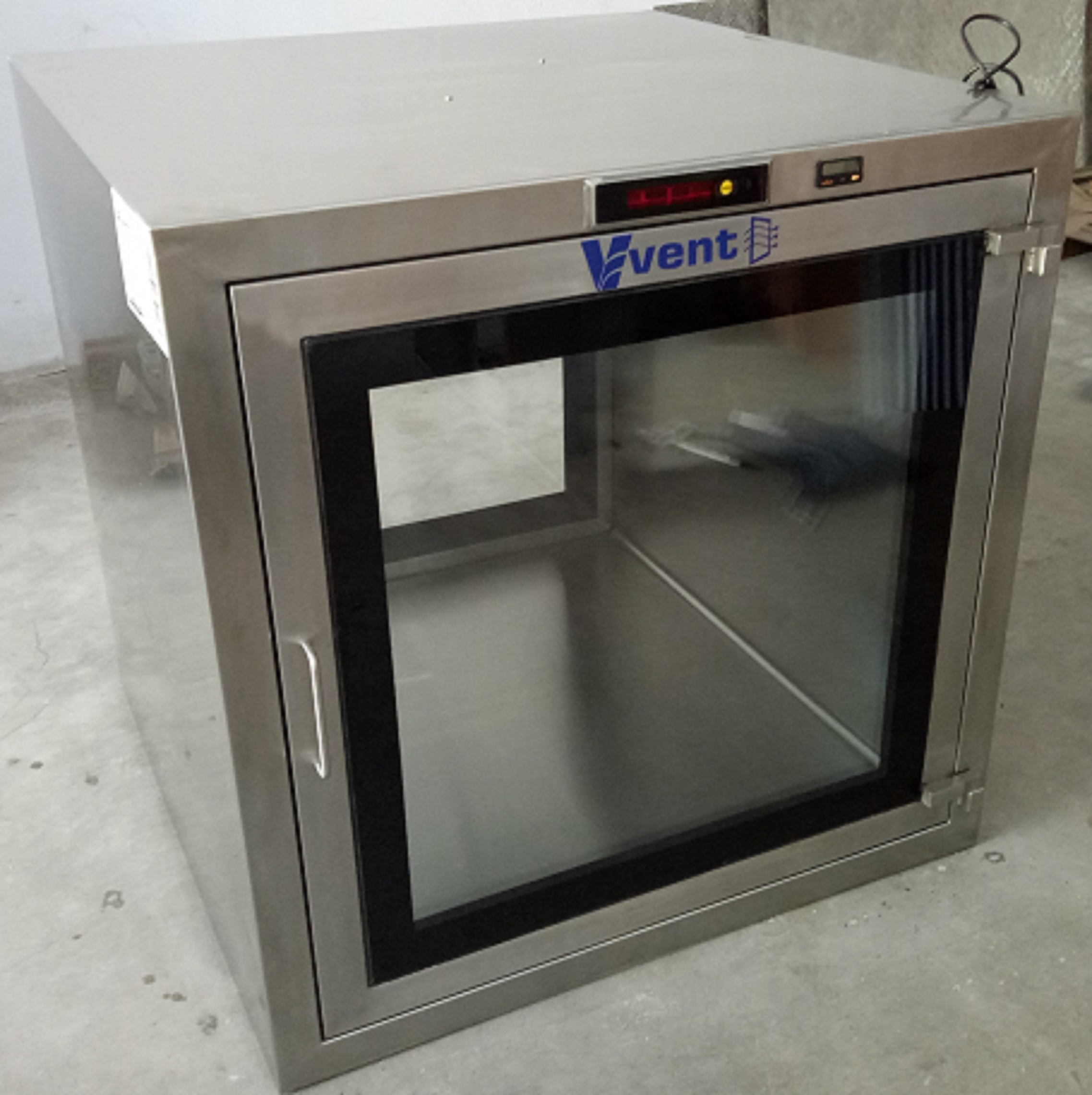 Vent-air Pass Box - Stainless Steel/ss316l, 30x24x24 Inches | Double Walled Design, Uv Light With Interlock, Electromagnetic Door Release