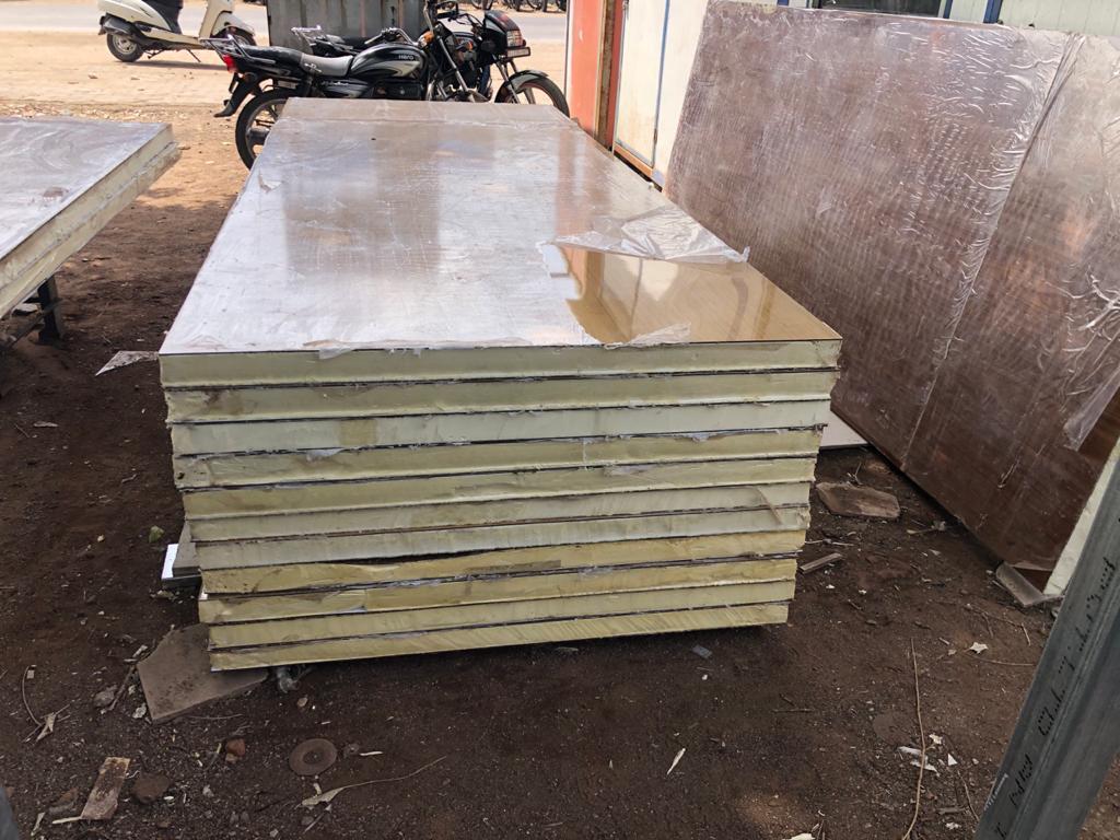 Polyurethane Sandwich Panels - Application: For Wall And Roof