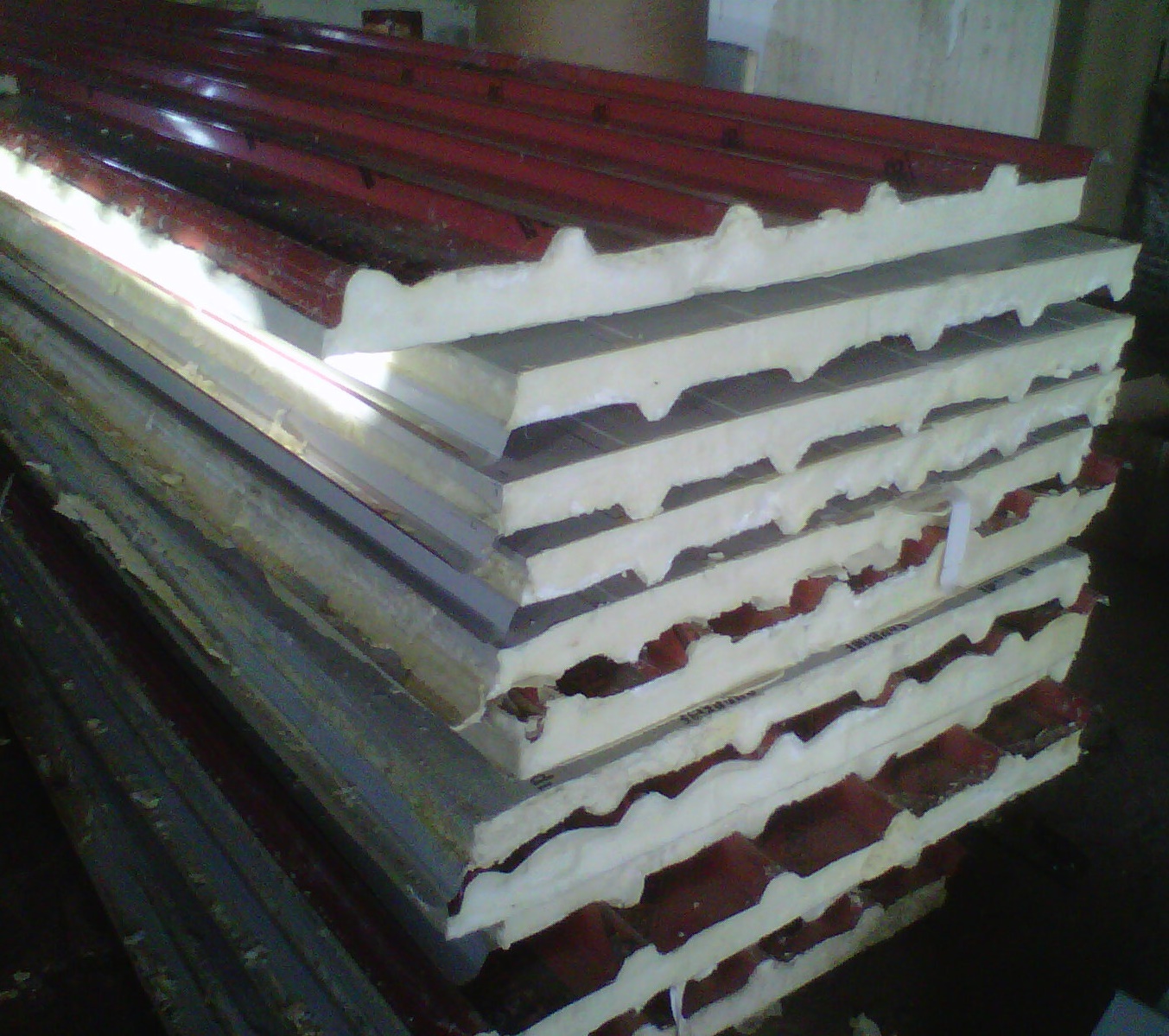 Polyurethane Sandwich Panels - Application: For Wall And Roof