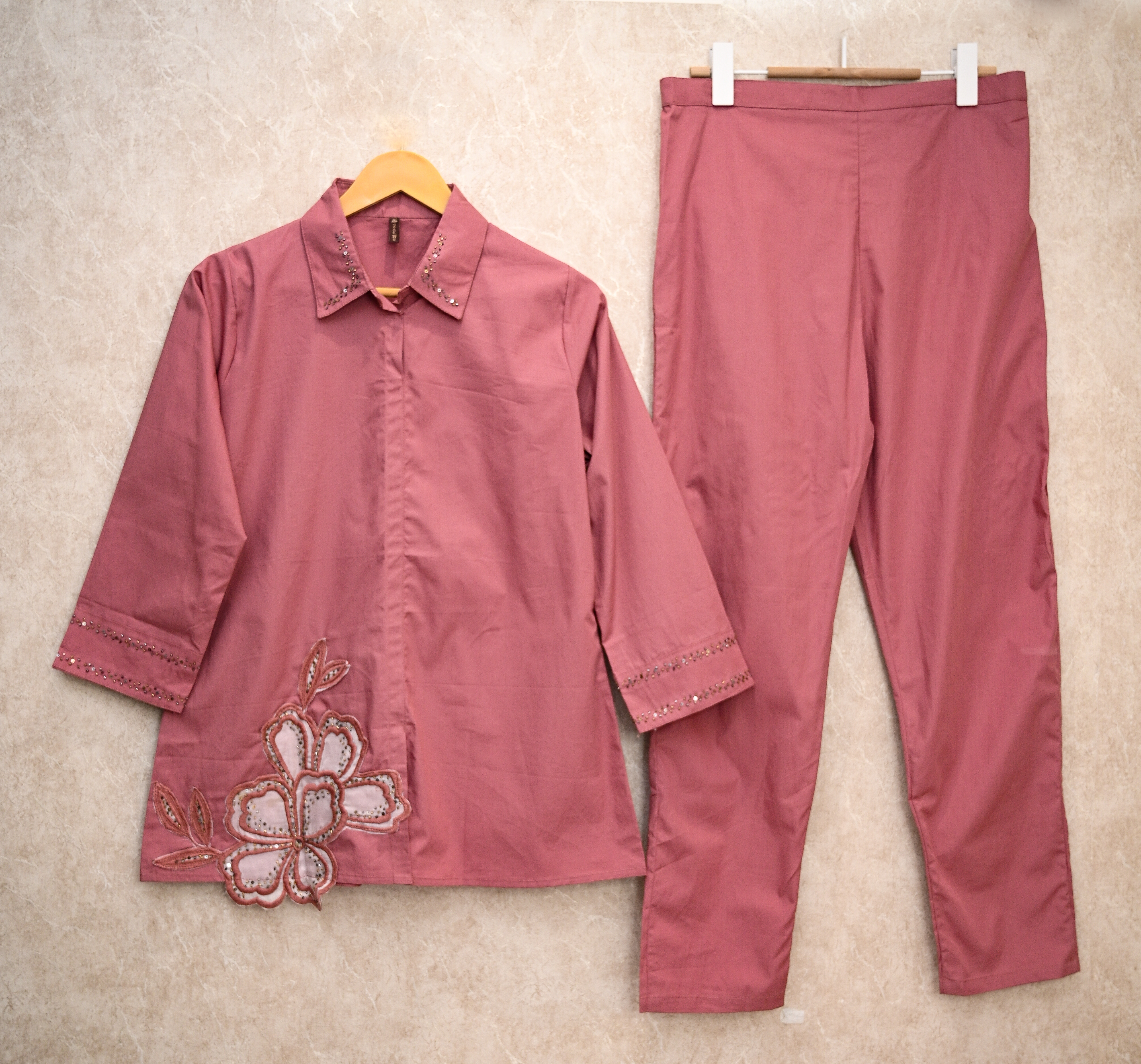 Solid Appliqve Coord Set