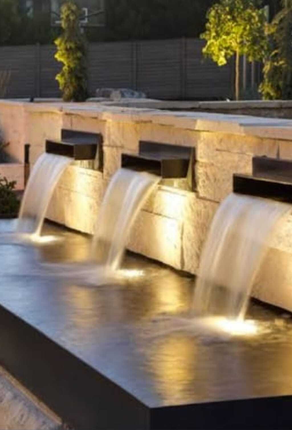 Stone Wall Fountain - Feature: Excellent