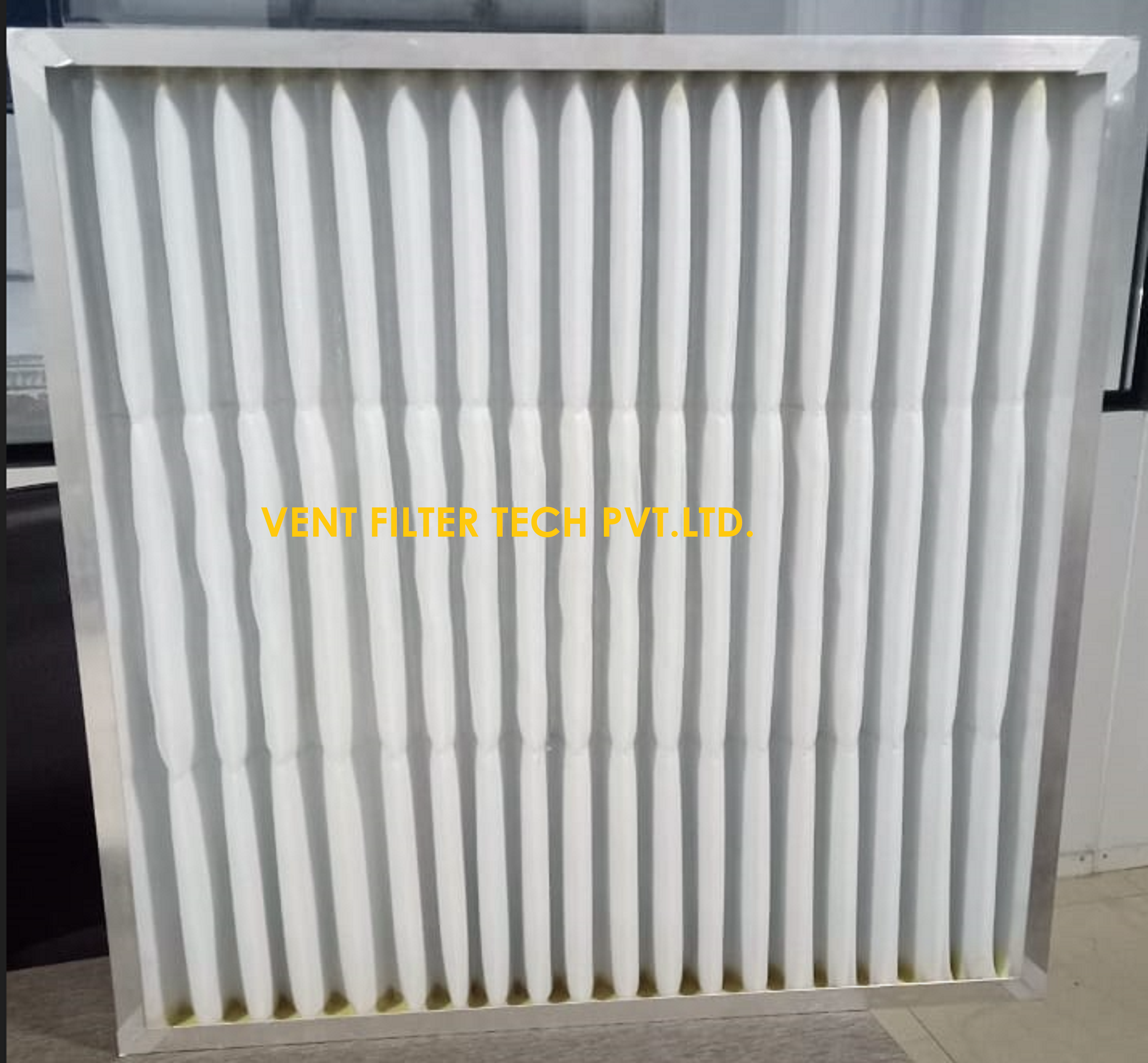 Fine Filter - Pleated Synthetic Fiber Media, 610 X 610 X 300 Mm Box Type | Application: Secondary Filter For Air Conditioning, En 779:2002 Efficiency F5/f9, Max Temp 80c, 100% Rh