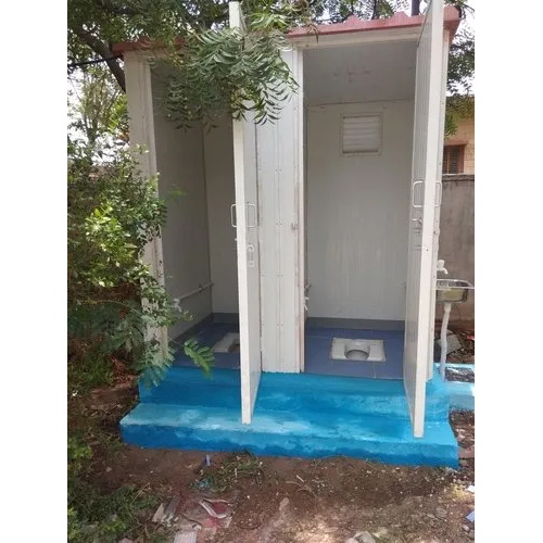 व्हाइट पोर्टेबल स्कूल टॉयलेट