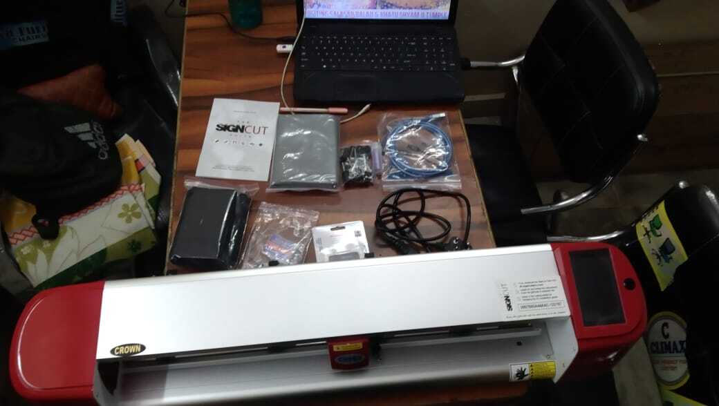 Crown Cutting Plotter - Color: Grey/red