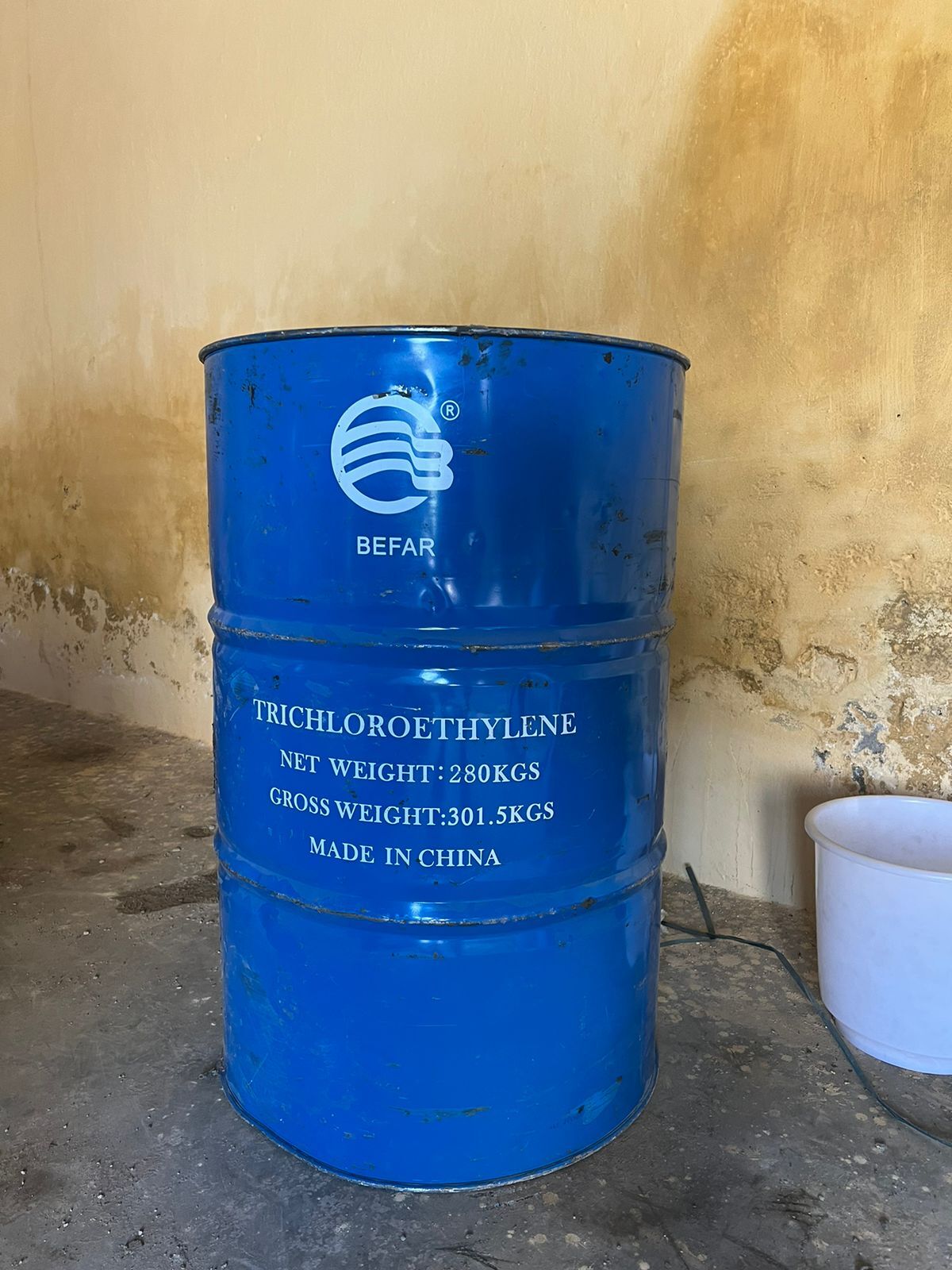 Trichloroethylene Chemical - 99% Purity Liquid | Industrial Grade, Non-flammable, Sweet Smelling Solvent For Metal Degreasing And Oil Extraction