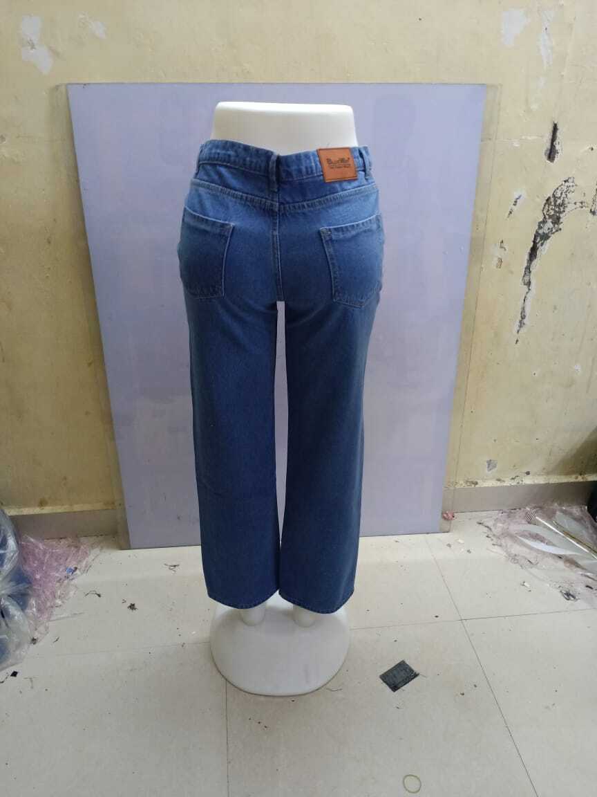 Straight Fit Non Lycra Fabric Jeans - Polyester Material, Ideal For Spring Fashion | Dry Clean Only, Enhanced Durability And Tear Resistance