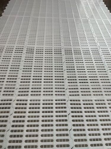 Poultry Slates - HDPE, 600 mm Size, 1200 g Weight | Interlocking Slats Design for Waste Management and Easy Maintenance