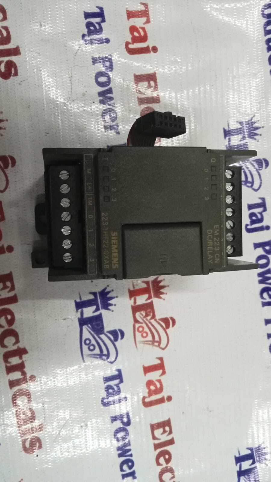 Siemens 6es7 223-1hf22-0xa8 Plc - Digital I/o Em 223, 4 Inputs & 4 Outputs, 2w Power Loss, 6.2x4.6x8.0 Cm | Compact Size, Flexible Configuration, High Reliability, Easy Installation, Modular Design