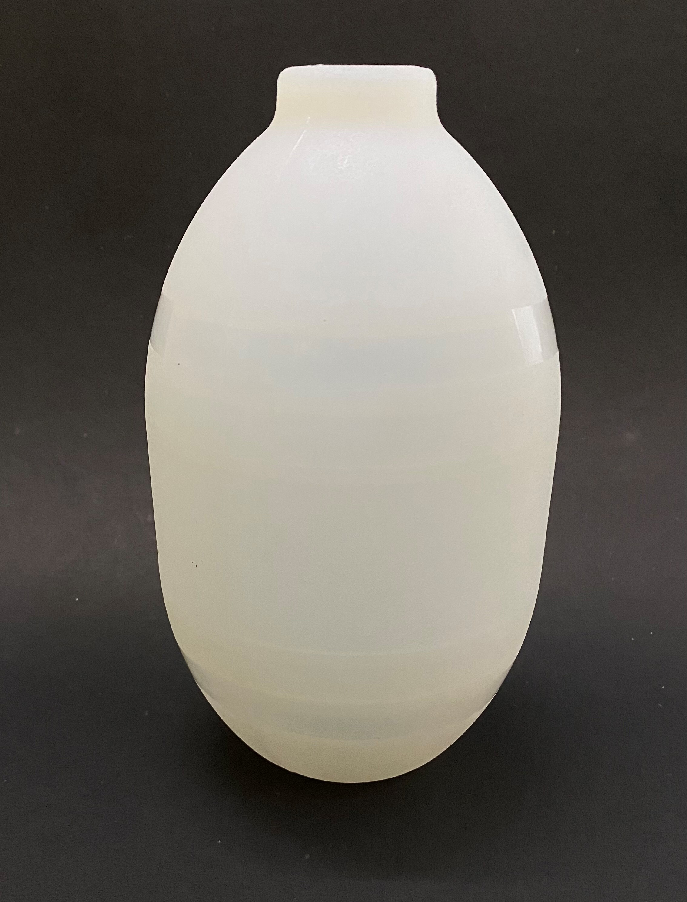 White Silicone Ambu Bag - New, Manual Operation, 500 Grams | Features: 1 Db Noise Level, Pressure Relief & Pop-off Valves, Electric & Manual Power Source