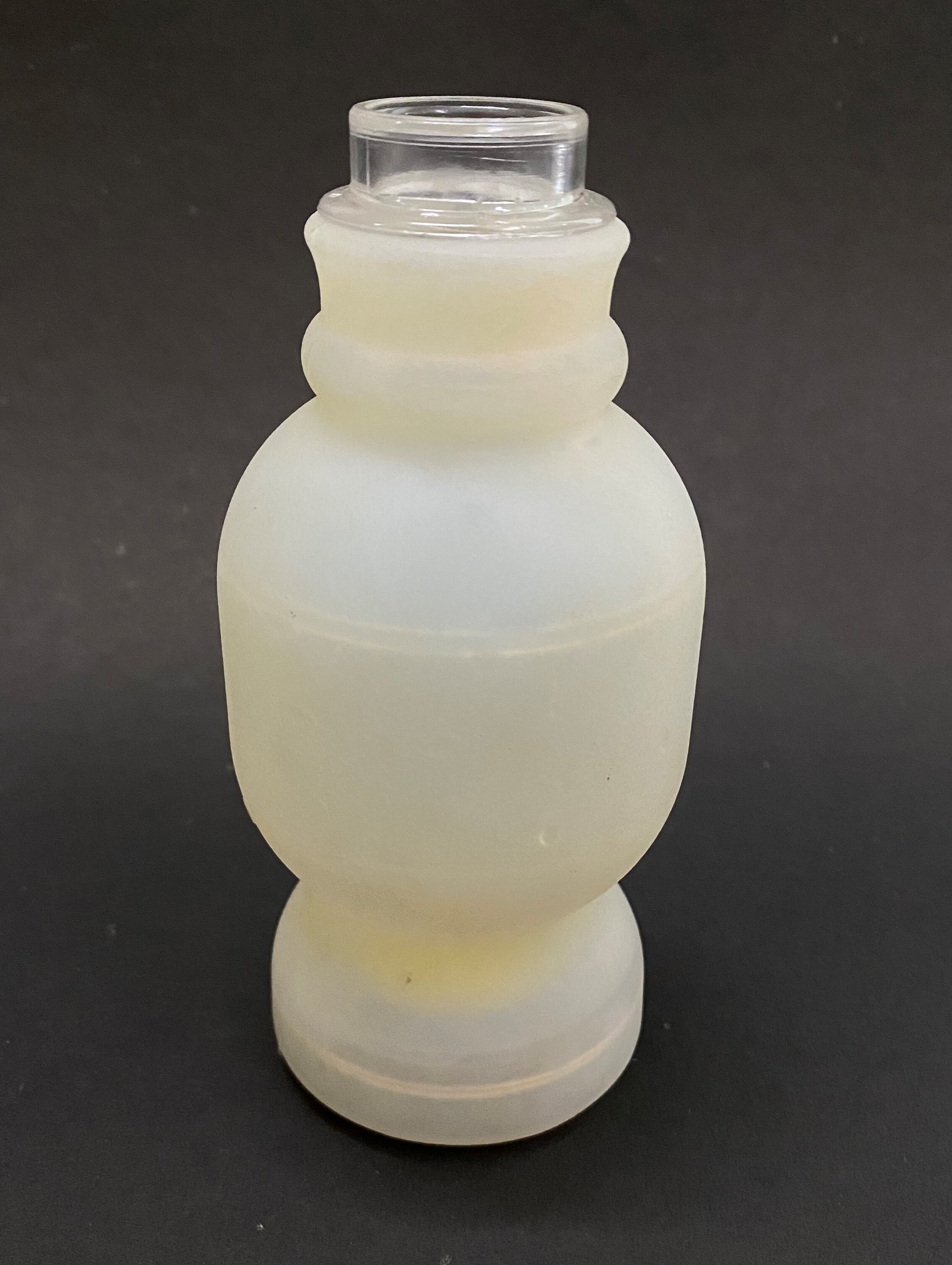 White Silicone Ambu Bag - New, Manual Operation, 500 Grams | Features: 1 Db Noise Level, Pressure Relief & Pop-off Valves, Electric & Manual Power Source