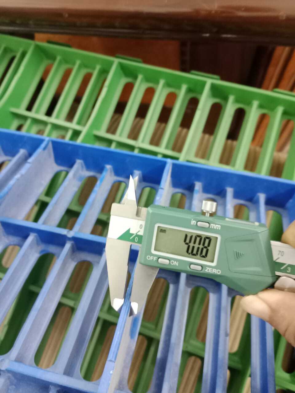 Plastic Slates - Hdpe, 600mm, 1200g | Interlocking Slat Flooring For Poultry, Easy Cleaning, Minimizes Waste Accumulation