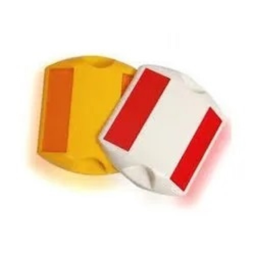 Road Stud - Plastic, 50x50x50 Mm, White | High Reflectivity, Surface Mount, Ideal For Road Marking And Pedestrian Safety