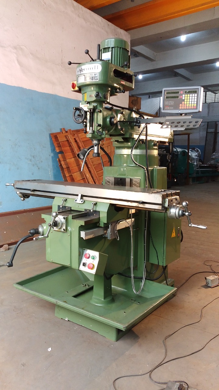 Dro Milling Machine - Cast Iron, Variable Dimensions | High Accuracy, Gear Clutch, Automatic Shop, Hardened & Ground, Power Quill, Smooth Operation