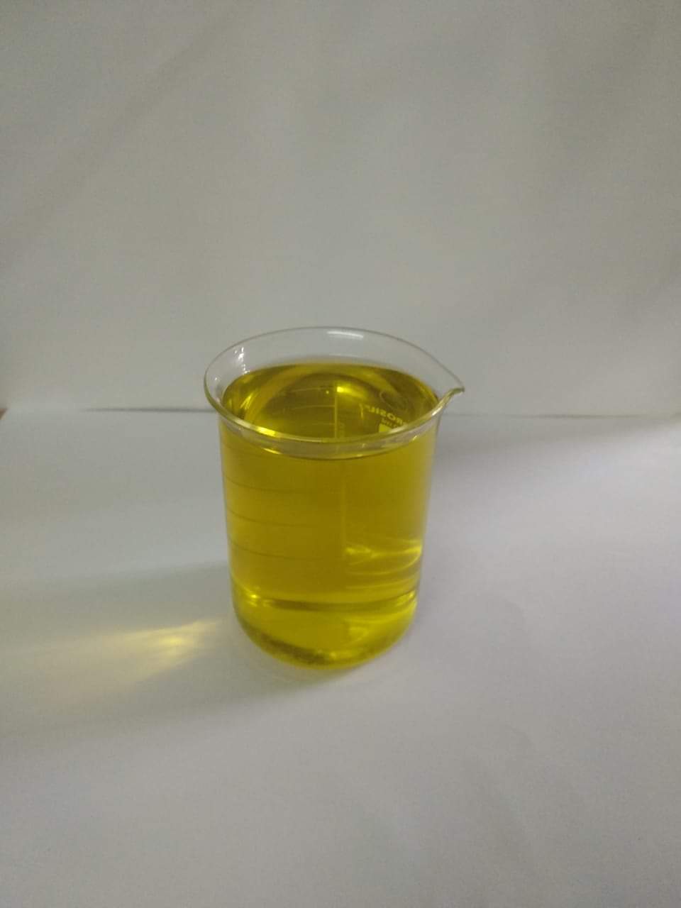 Rust Remover - Active Chemical Liquid, Yellow, 99% Purity For Effective Anti-rusting Applications