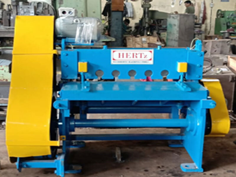 Hydraulic Shearing Machine - Mild Steel, Automatic Grade, Yellow | Flexible Operation, Adjustable Blades, Reliable Performance
