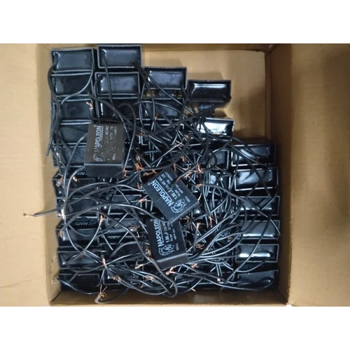 Motor Run Capacitors - Ceramic, Standard Size, Black | Dry Filled for Lighting Application, Shell Included