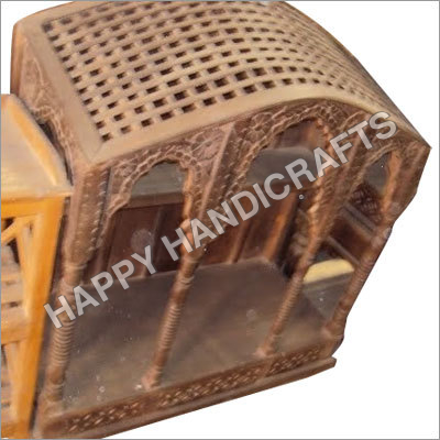 लकड़ी की पालकी