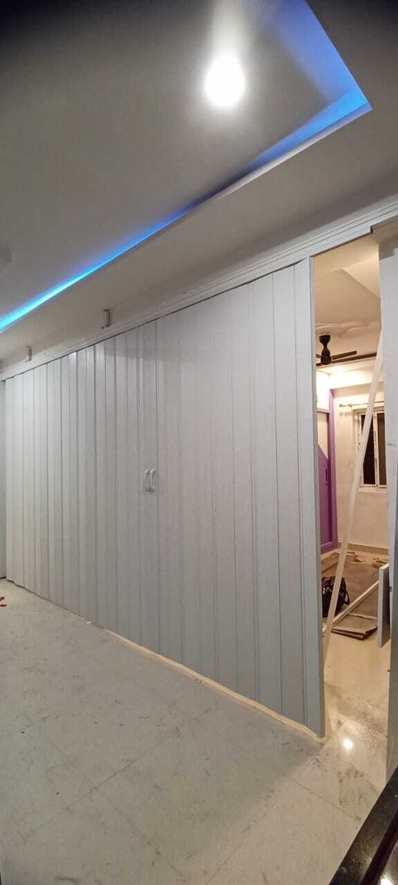 10 Mm Pvc Partition Doors - Capacity: Single Or Multi-panel Options