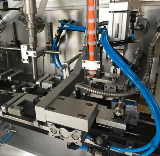 Automatic Horizontal Doypack Standup Pouch Form Fill Seal Packing Machine Food Snack Granular Candy Packaging Machine - Voltage: 220-240 Volt (V)