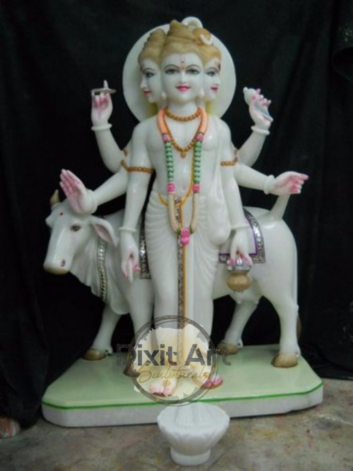 Polishing Marble Dattatreya Statue