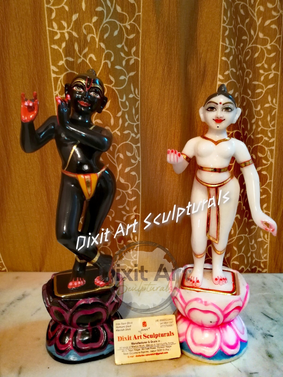 Polishing Marble Iskon Radha Krishna Statue